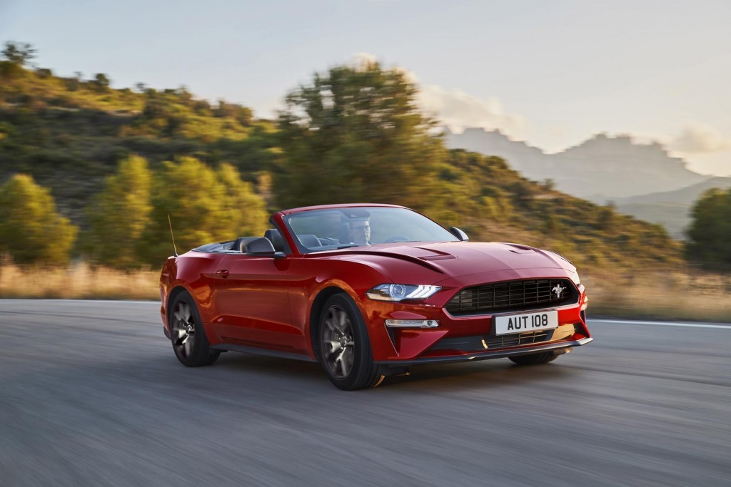 FORD_2019_MUSTANG_2.3_03