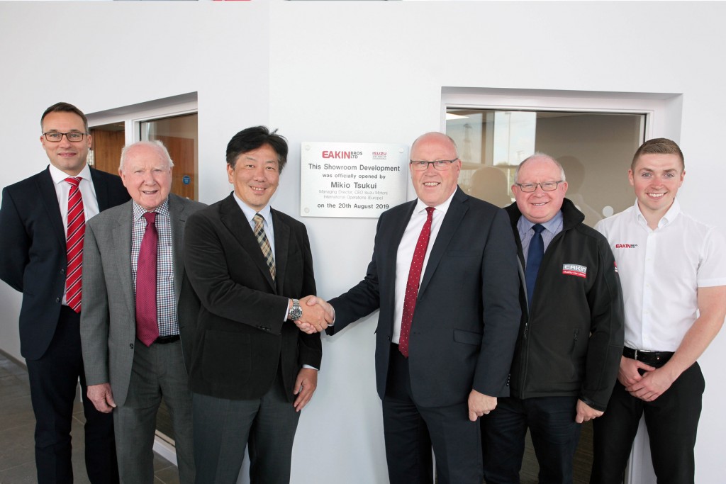 The official opening of Eakin Bros new showroom by Mikio Tsukui, Managing Director and CEO Isuzu Europe and UK Managing Director, William Brown.