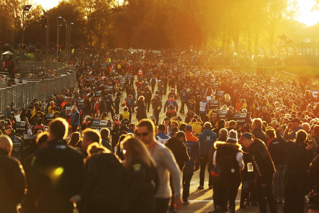 Huge crowds see off a fantastic 2019 BTCC campaign