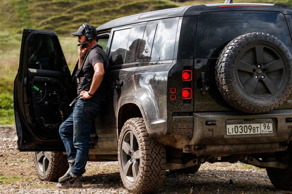 Behind the scenes of Stunt Coordinator Lee Morrison with the New Land Rover Defender featured in No Time To Die _05